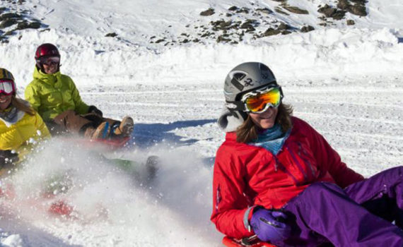 Location de luges et casques Zinglé Sports